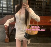 ‼️ 資訊：【 平價優質】 仙兒/160/44kg/C+奶/25歲  💕皮膚白  苗條纖細 氣質 會打扮